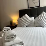 Apartment Icona York